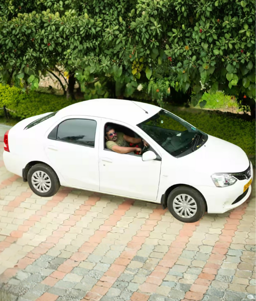 Sedan (Etios)