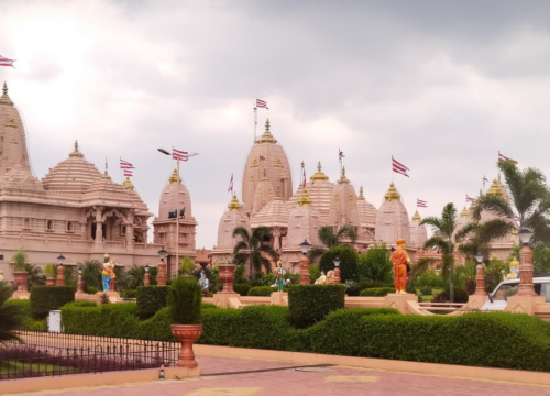 Varanasi to Ayodhya One Day Taxi Trip